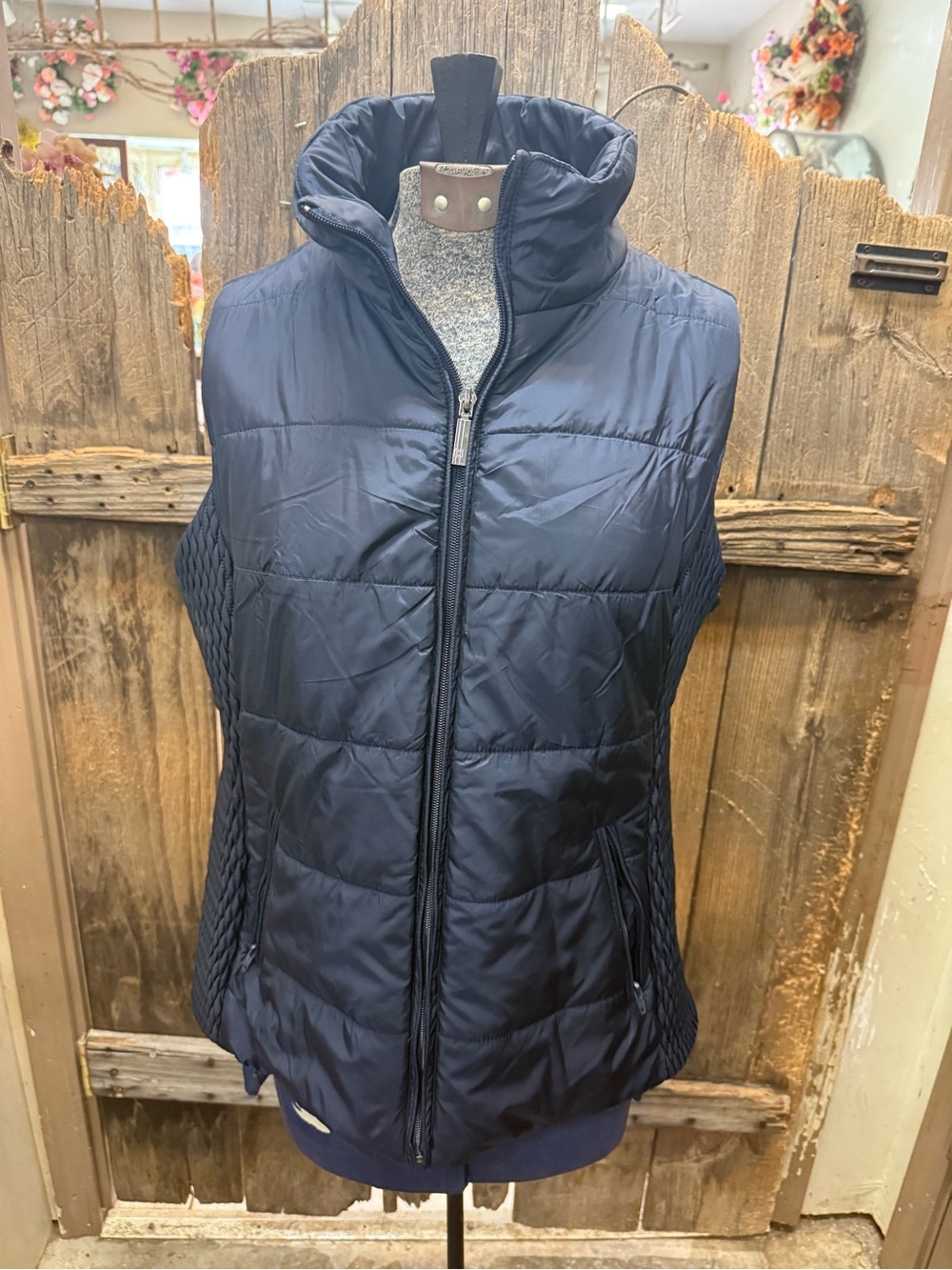 Liz Claiborne Navy Quilted Puffer Vest